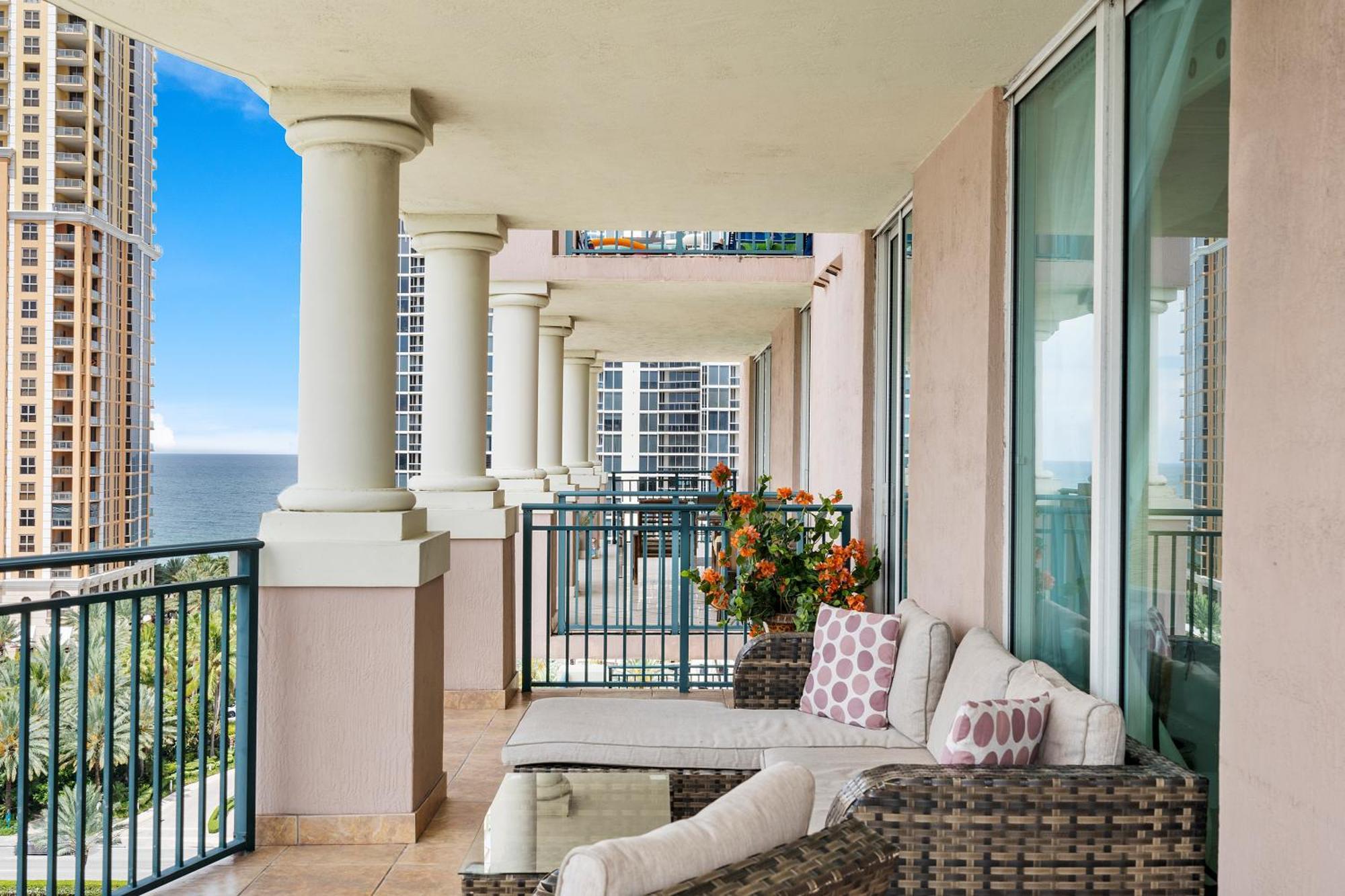 King David By The Ocean * Miami Beach